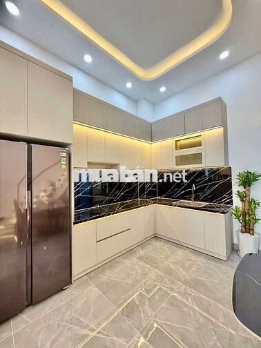 5,590 Tỷ TL nhà 2 lầu sân thượng 3 PN hẻm 1830/ Huỳnh Tấn Phát Nhà Bè