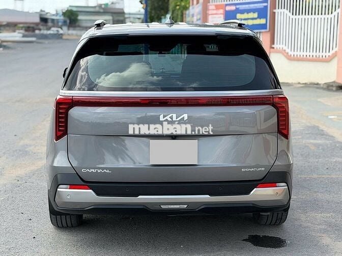 Kia Carnival Signature 2.2D 2026 nội thất Limousin