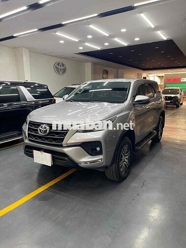 Toyota Fortuner 2020 Số sàn Bạc
