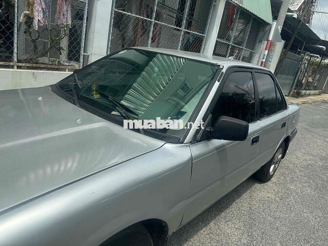 Toyota Bạc