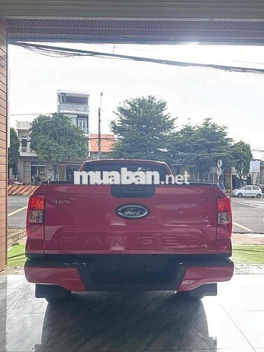 Ford Ranger XLS 2023 Tự động 6 cấp Đỏ