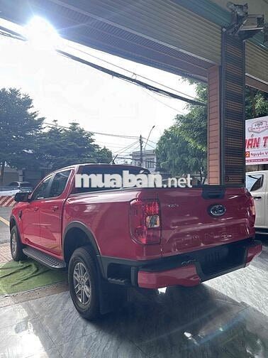 Ford Ranger XLS 2023 Tự động 6 cấp Đỏ