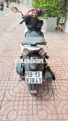 Honda Air Blade 160 2026 Trắng đỏ 8868 km