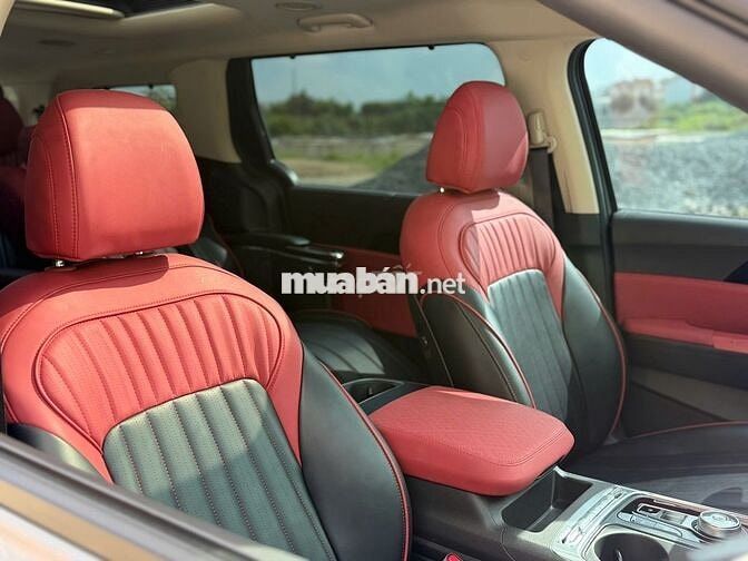 Kia Carnival Signature 2.2D 2026 nội thất Limousin