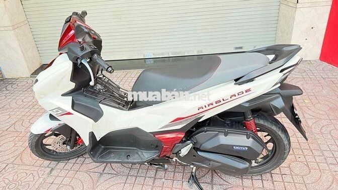 Honda Air Blade 160 2026 Trắng đỏ 8868 km