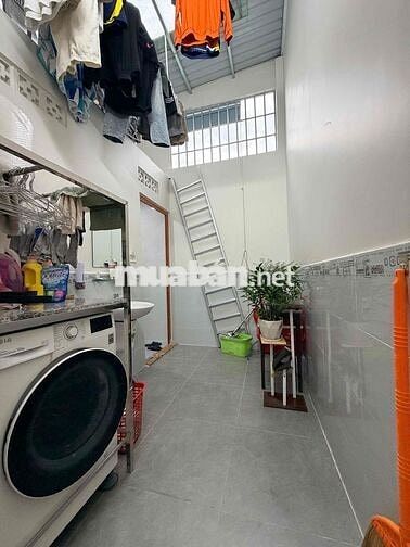 nhà ngõ hẻm, 135m2 , 2 phòng ngủ,đường 768 biên hoà