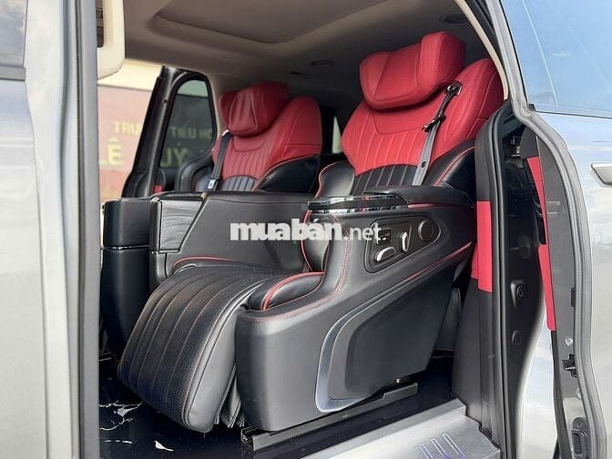 Kia Carnival Signature 2.2D 2026 nội thất Limousin