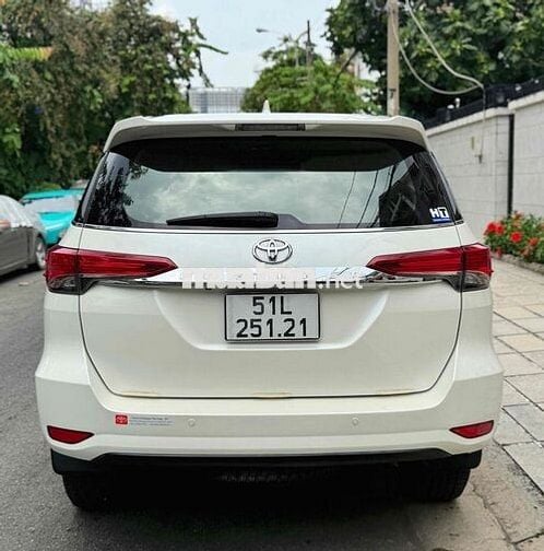 Toyota Fortuner 2019 std 2 cầu Xăng , xe gia đình