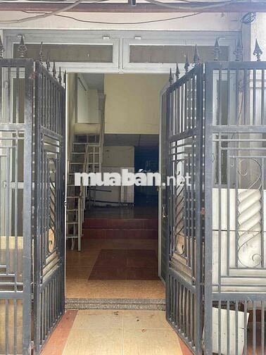 Nhà mặt tiền hẻm gần khu picity