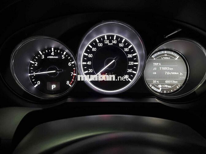 Mazda Mazda 6 2.0 Premium 2018 63000 km Đen