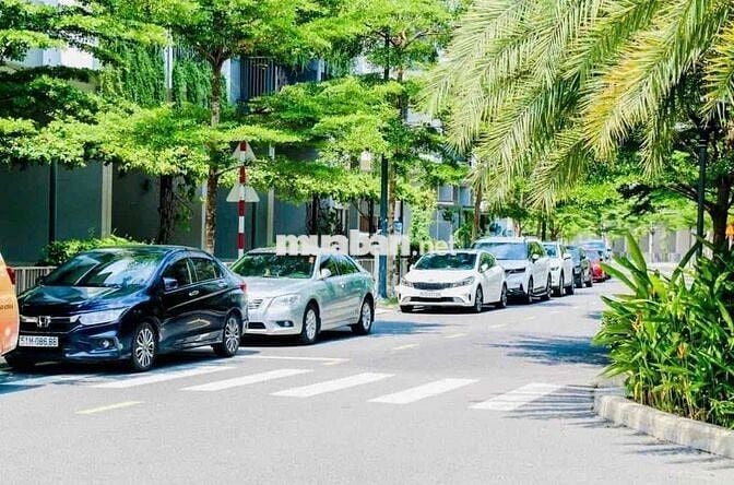 Đất mặt tiền Dt818 giáp Agora, Rivergateway, tt hành chính