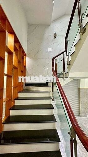 🏘️ Chủ gửi nhà 2lầu 4phòng, xã Bà Điểm, cách Phan Văn Hớn 50m 🏘️
