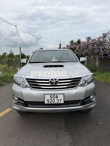Toyota Fortuner 2015 Số sàn Bạc