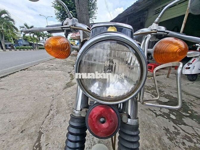 Honda 67 1966 Bạc
