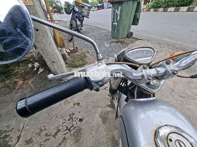 Honda 67 1966 Bạc