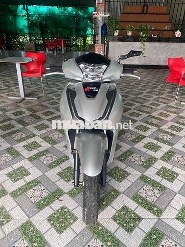 Honda SH 125 Bạc