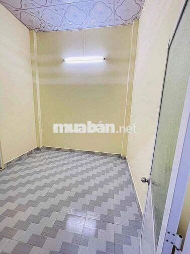 Nhà trệt nguyên căn 03phòng 2máy lạnh hẻm ô tô Hoàng Quốc Việt