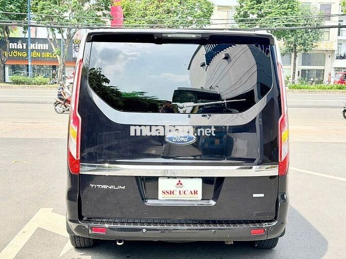 Ford Tourneo Titanium 2.***km Đen, Bạc