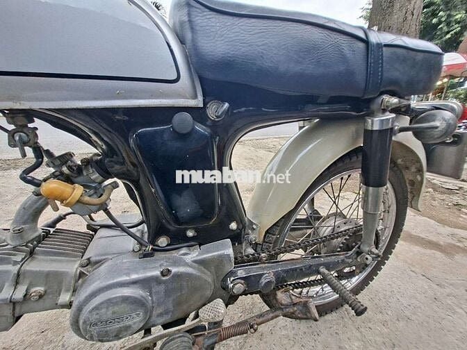 Honda 67 1966 Bạc