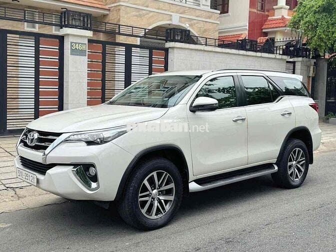 Toyota Fortuner XS 2019 Trắng 75000 km
