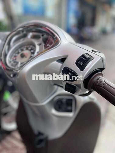 Honda Shmode 2018 Bạc Sáng
