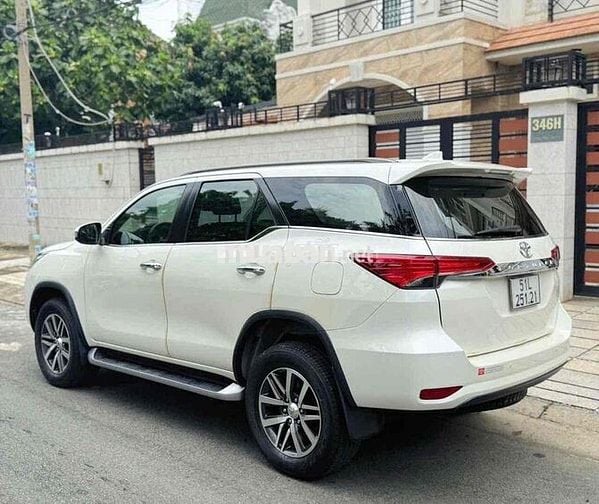 Toyota Fortuner XS 2019 Trắng 75000 km