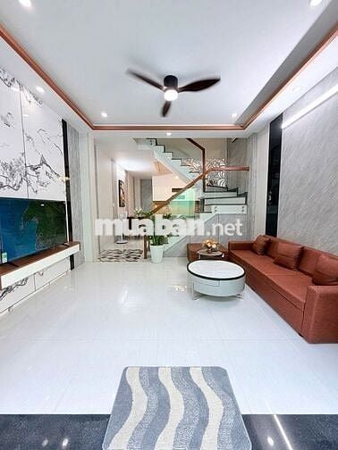 Cần Bán Gấp Nhà Đẹp 2 Tầng Đ,Nguyễn Văn Linh-Hải Châu-Đà Nẵng DT 52m2