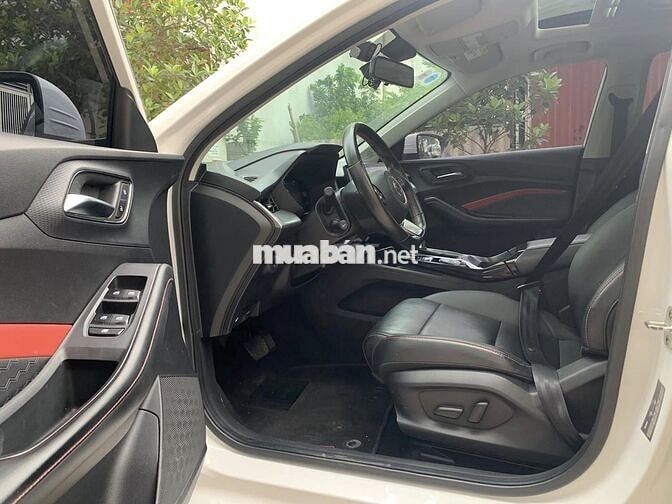 MG5 Luxury 2022 Trắng - cửa sổ trời cam 360