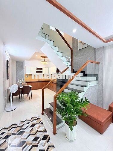 Cần Bán Gấp Nhà Đẹp 2 Tầng Đ,Nguyễn Văn Linh-Hải Châu-Đà Nẵng DT 52m2