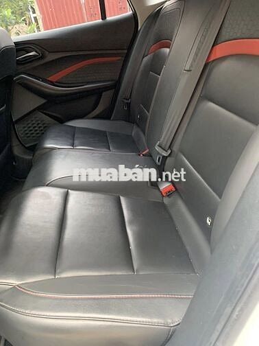 MG5 Luxury 2022 Trắng - cửa sổ trời cam 360