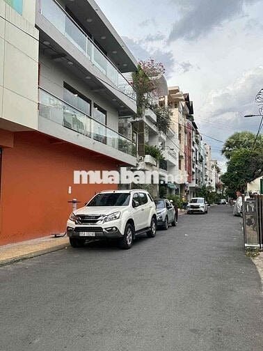 HXH NGỦ TRONG NHÀ NGAY CHUYẾN METRO 2 VÀ CV LÊ THỊ RIÊNG CÁCH MẠNG THÁ