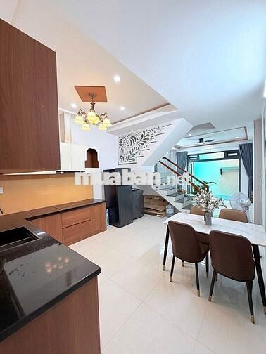 Cần Bán Gấp Nhà Đẹp 2 Tầng Đ,Nguyễn Văn Linh-Hải Châu-Đà Nẵng DT 52m2