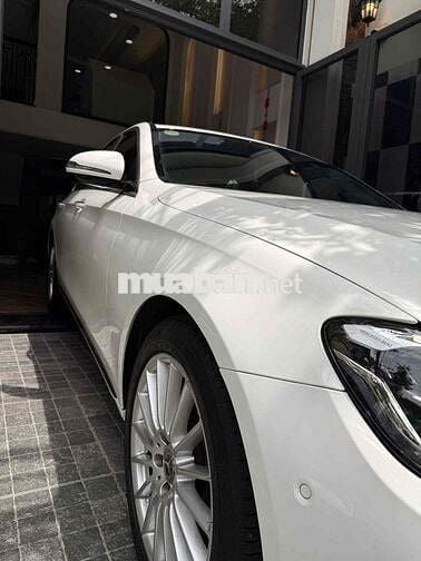 Mercedes-Benz E200 2021 Trắng 47000 km