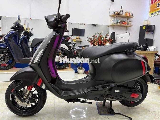 Piaggio Vespa Sprint iget abs 2021 Đen Nhám