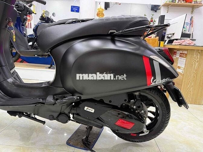 Piaggio Vespa Sprint iget abs 2021 Đen Nhám