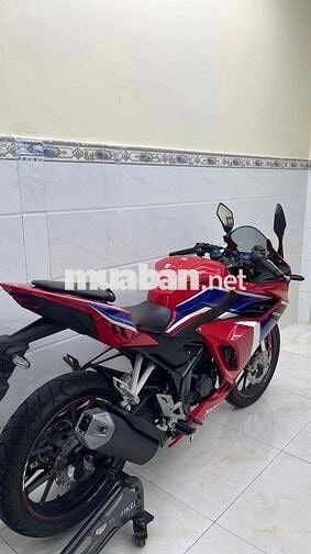 Honda CBR 150R 2022 Đỏ 2k km