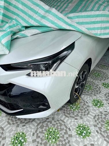 Toyota Vios 2024 CVT bản E 28000 km Trắng