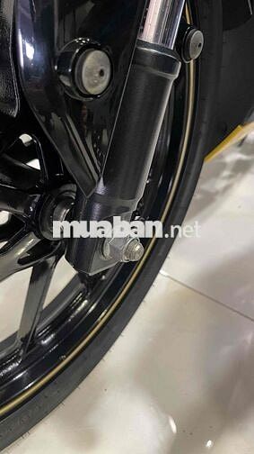 Yamaha R15 V3 2020 Xám Vàng 8000 km