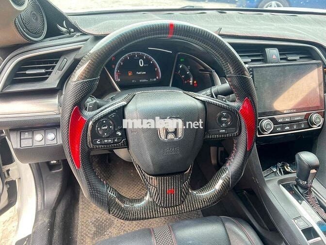 Honda Civic RS 2020 đi 73.000 km không lỗi lầm