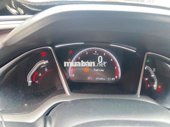 Honda Civic RS 2020 đi 73.000 km không lỗi lầm