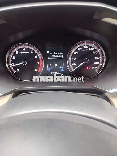 Mitsubishi Xpander 2020 Xám bạc 7 chỗ 92042 km