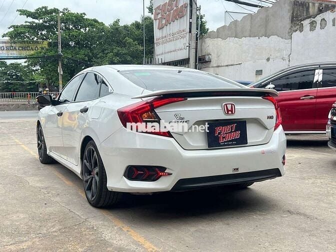 Honda Civic 2020 RS 1.5L Turbo,màu trắng, 7v3 km