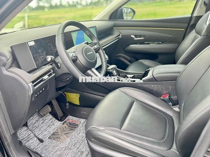 Bán Gấp Tucson 2.0L ĐB 2025 11.000 km full như mới
