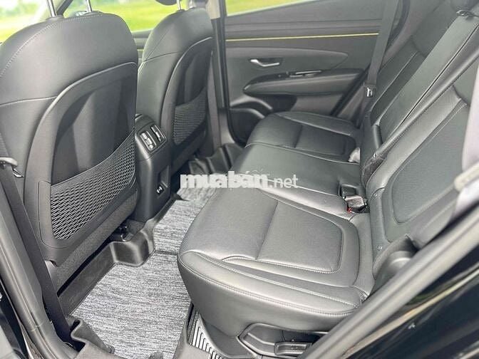 Bán Gấp Tucson 2.0L ĐB 2025 11.000 km full như mới