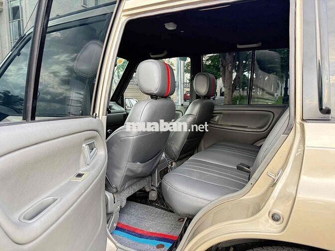 Suzuki Vitara 2005 Số sàn Vàng cát Nhập khẩu