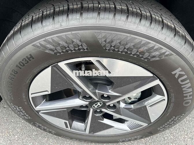 Bán Gấp Tucson 2.0L ĐB 2025 11.000 km full như mới