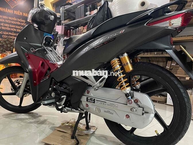 Honda Wave 125 Trắng đỏ, Vàng cát Ohlins Monkey