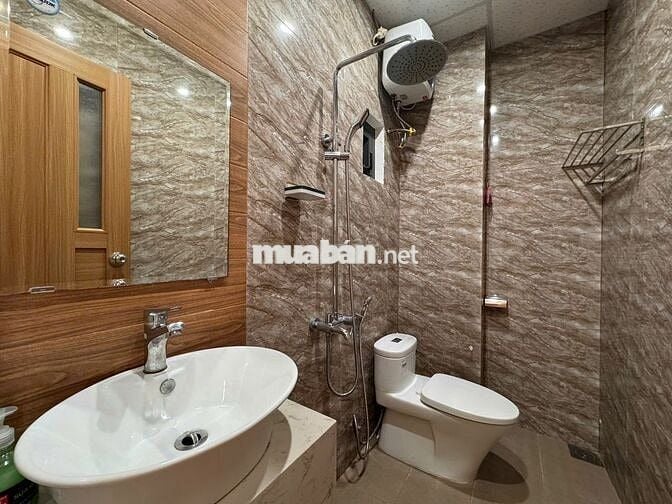 Nhà mình cho thuê căn hộ 9.2tr nha ! 5ph ra biển Mỹ Khê nhé!