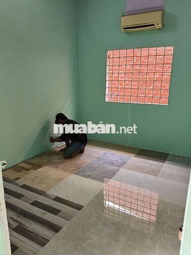Cho thuê nhà  cấp 4 ba cu 120 m 2  , sán vườn