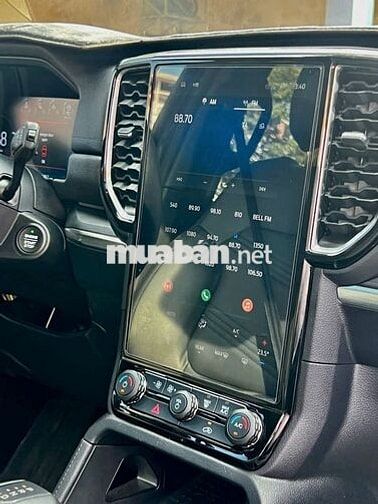 Ford Everest 2025 Biturbo 10 cấp Ghi xám